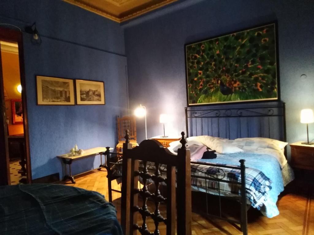 B&B Amarantha Gothica Genoa room 1